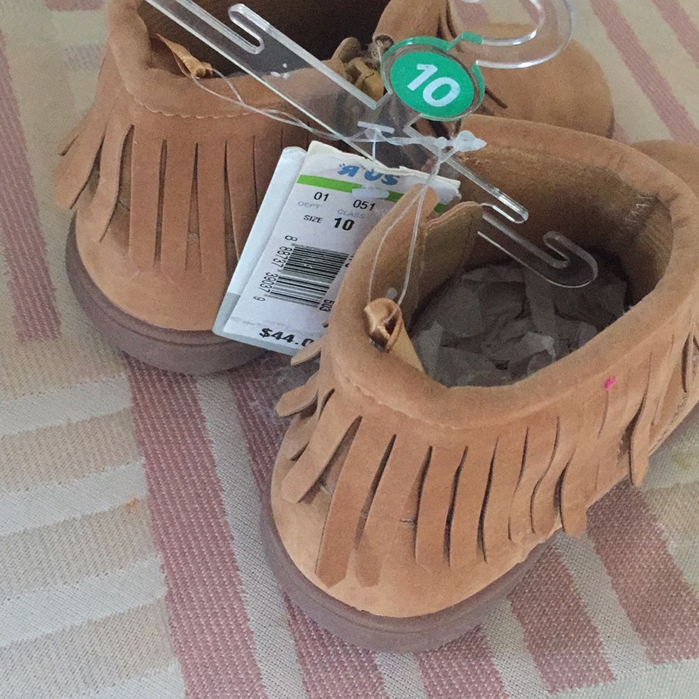 Baby shoes size 10